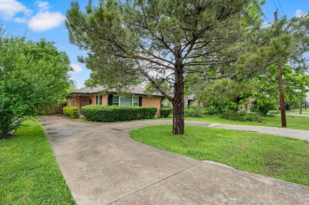 6644 Fisher Road Dallas, TX 75214