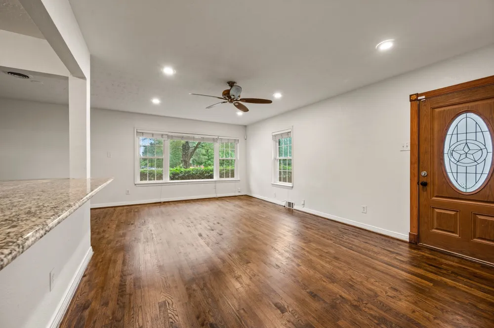 6644 Fisher Road Dallas, TX 75214