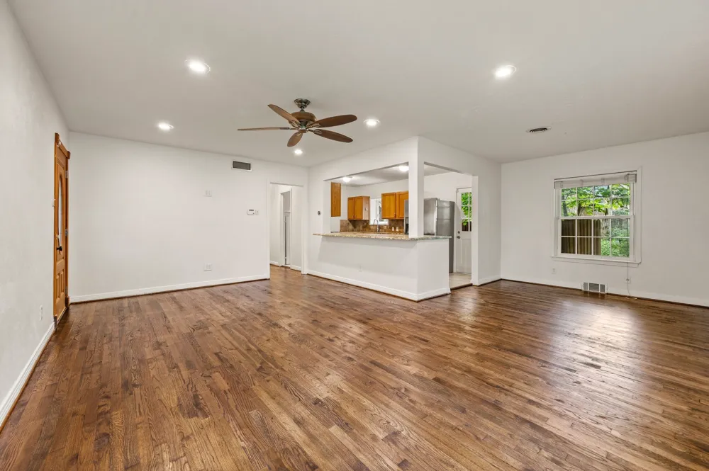 6644 Fisher Road Dallas, TX 75214