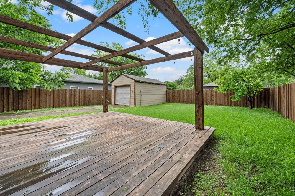 6644 Fisher Road Dallas, TX 75214