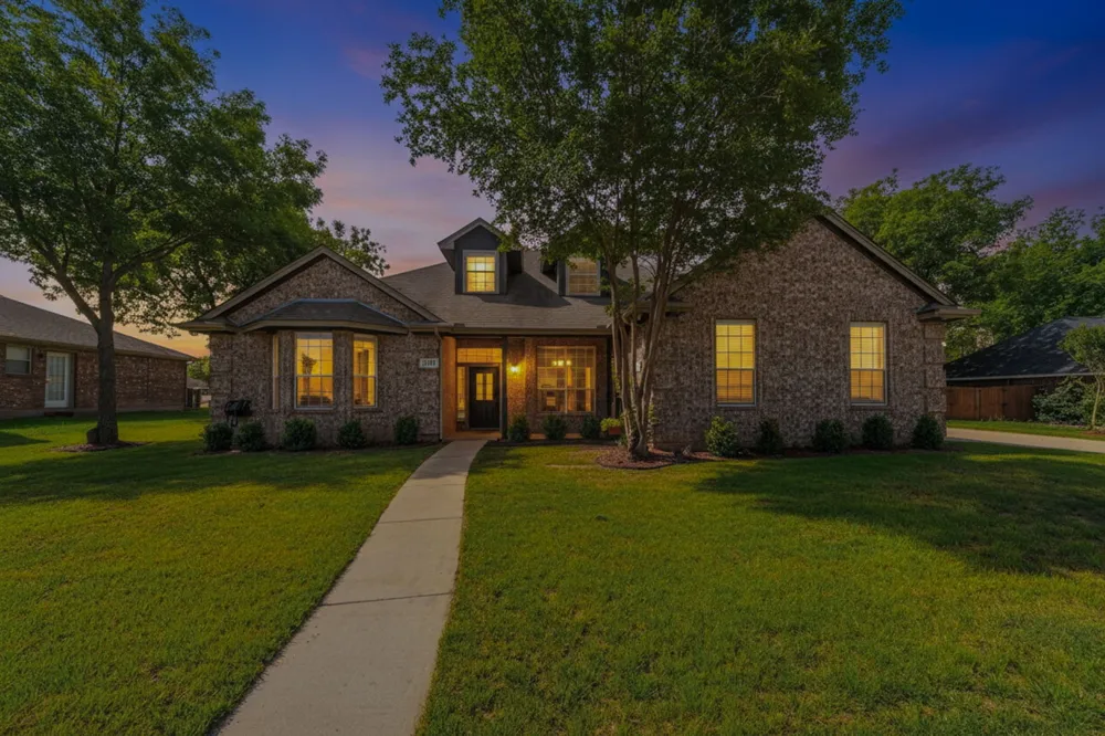 2114 Sagewood Drive Weatherford, TX 76087