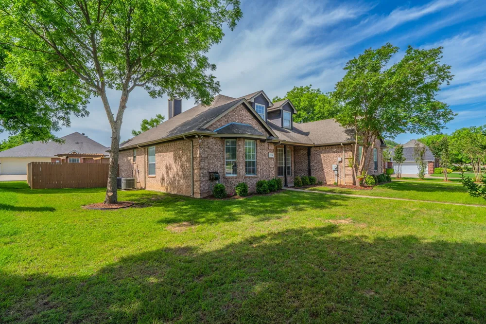 2114 Sagewood Drive Weatherford, TX 76087
