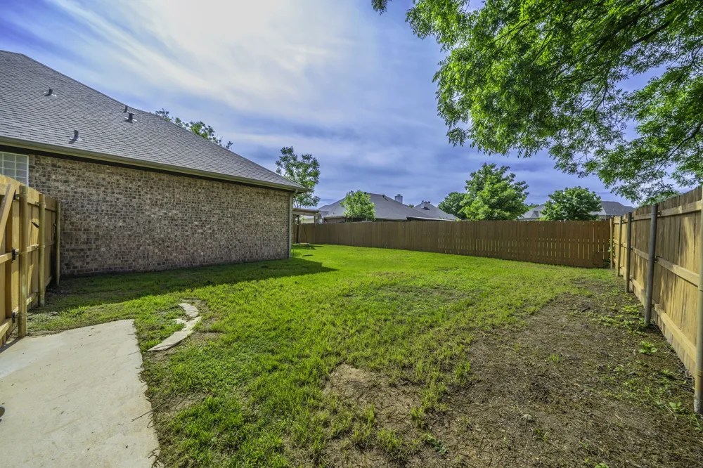 2114 Sagewood Drive Weatherford, TX 76087