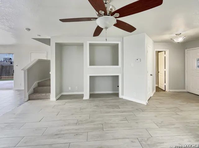 7815 Hedrick Farm San Antonio, TX 78239