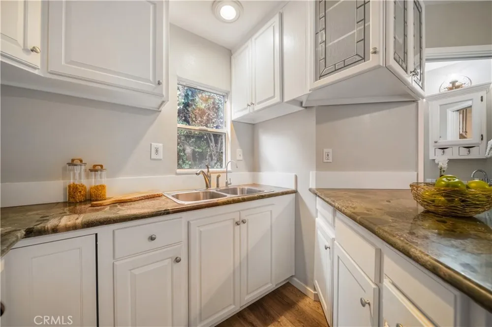 1151 E Comstock Avenue Glendora, CA 91741