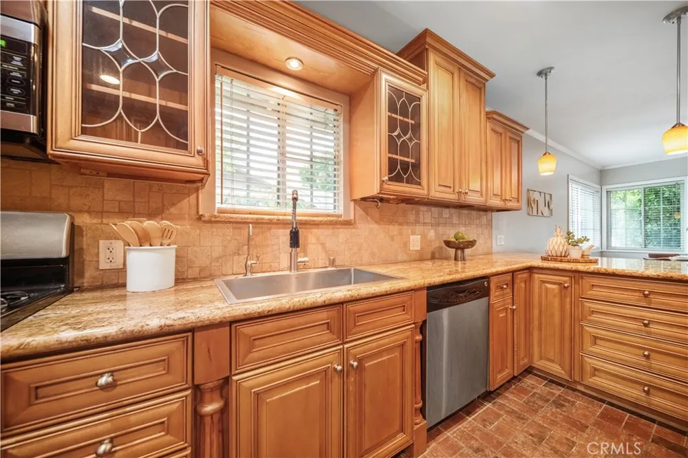 1151 E Comstock Avenue Glendora, CA 91741