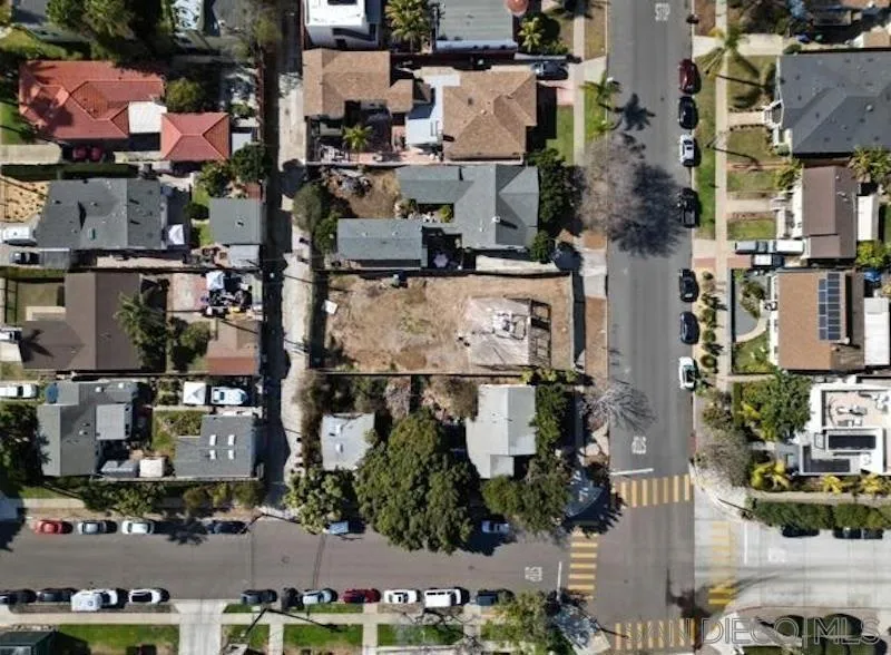 1367 Diamond San Diego, CA 92109