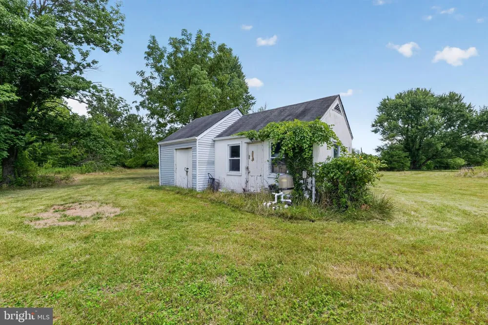 2923 ROLLING ROAD Windsor Mill, MD 21244