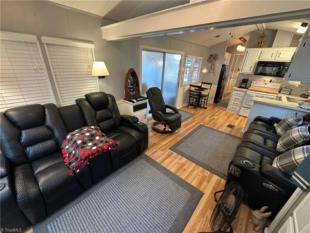 104 Dove Lane New London, NC 28127