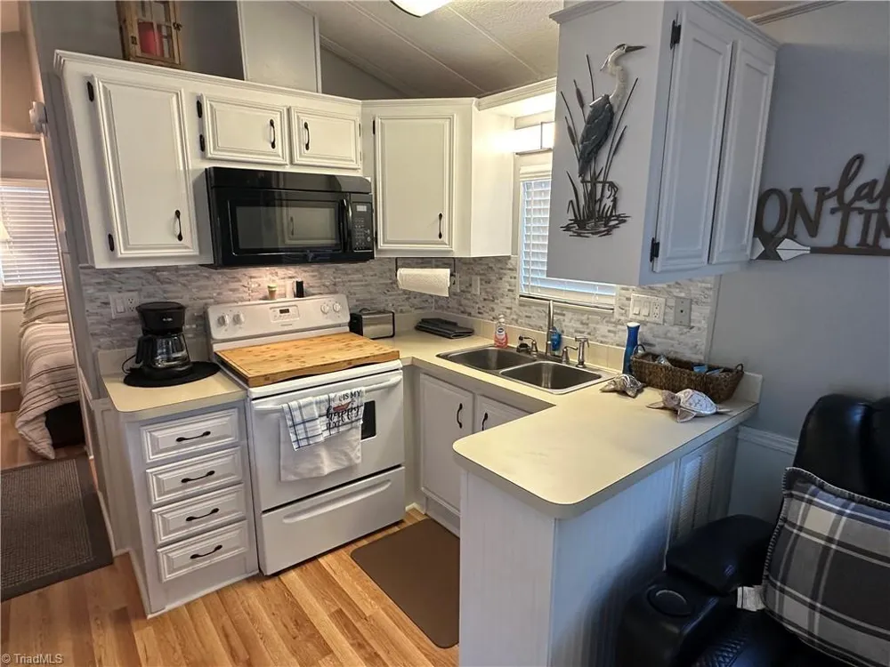 104 Dove Lane New London, NC 28127