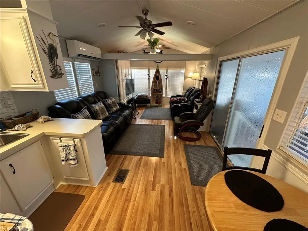 104 Dove Lane New London, NC 28127