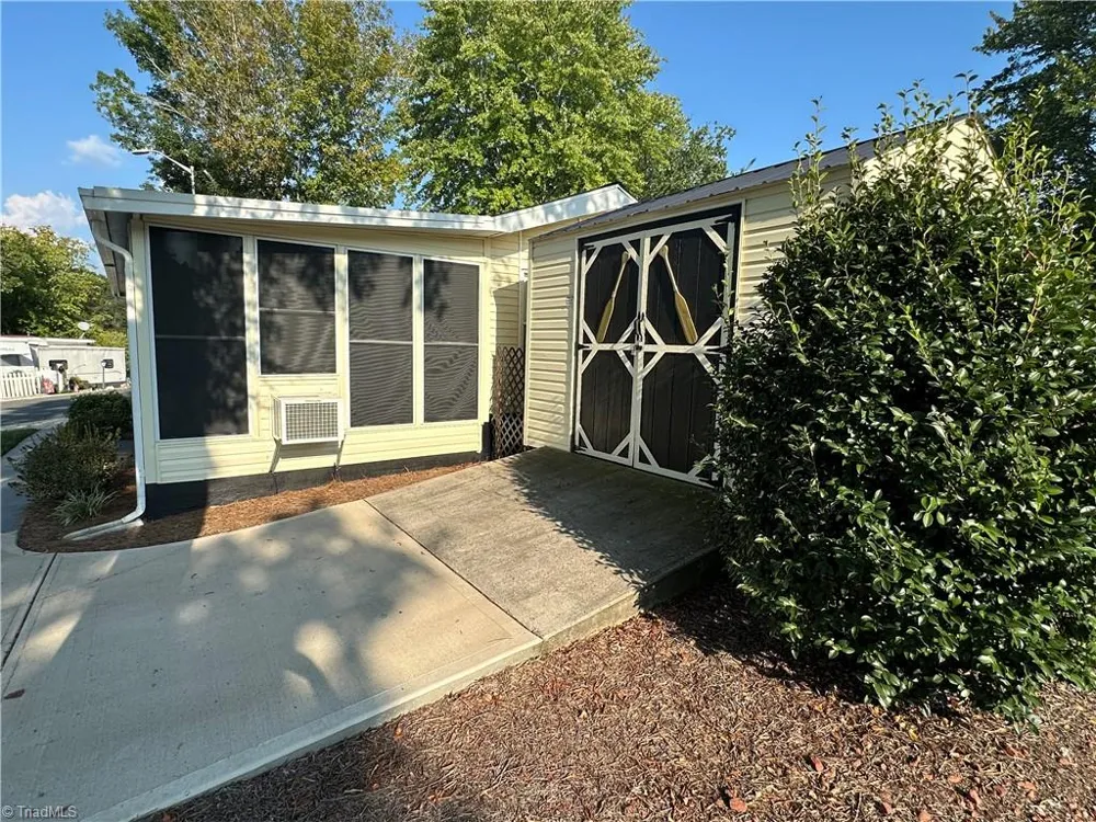 104 Dove Lane New London, NC 28127