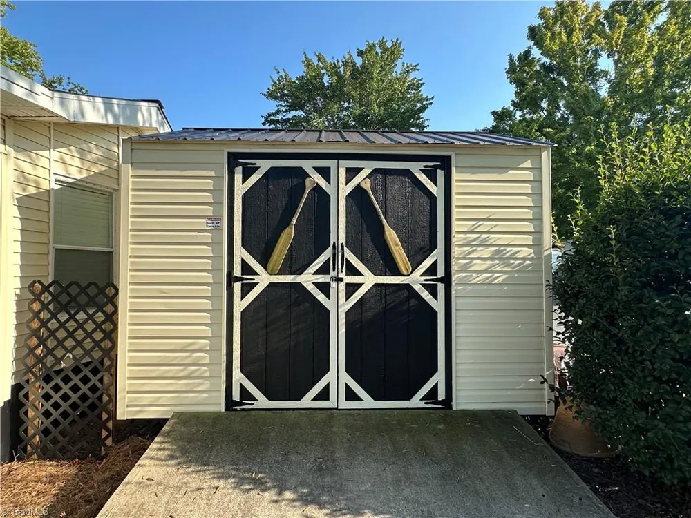 104 Dove Lane New London, NC 28127
