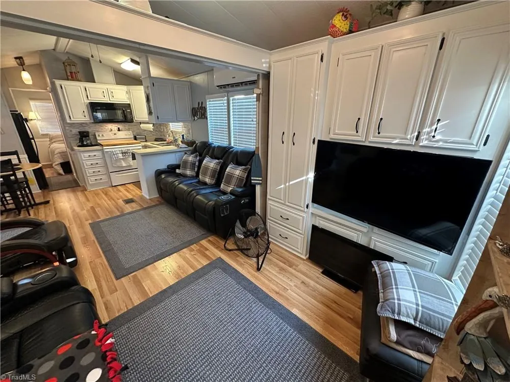 104 Dove Lane New London, NC 28127
