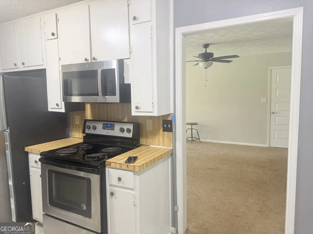 976 Bernice CT Lawrenceville, GA 30045