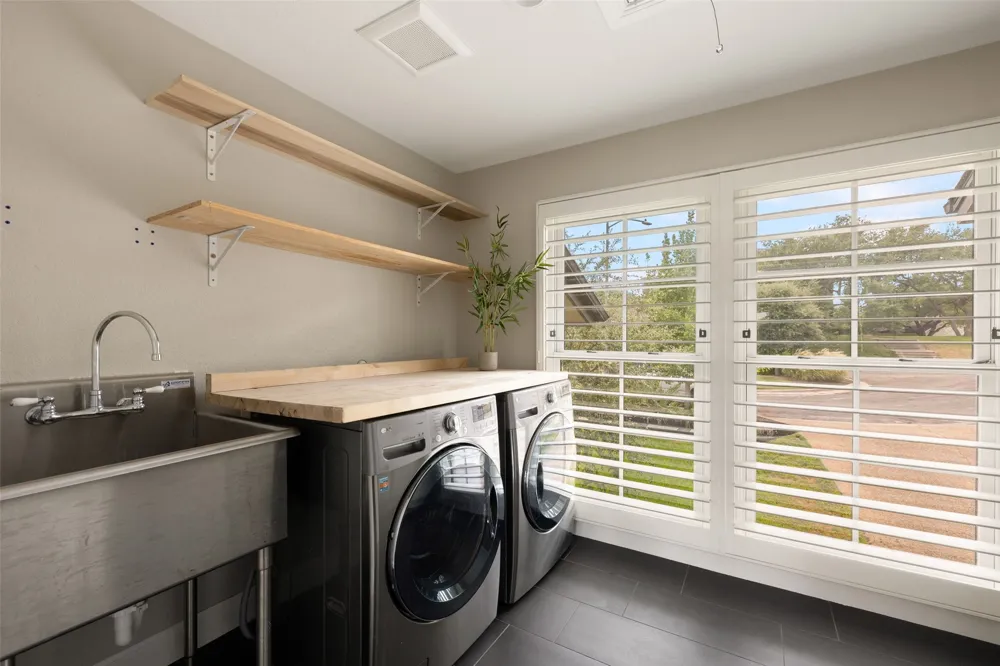 5802 Cannonade Court Austin, TX 78746
