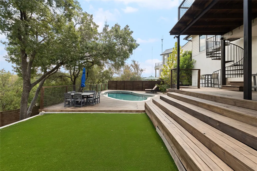 5802 Cannonade Court Austin, TX 78746