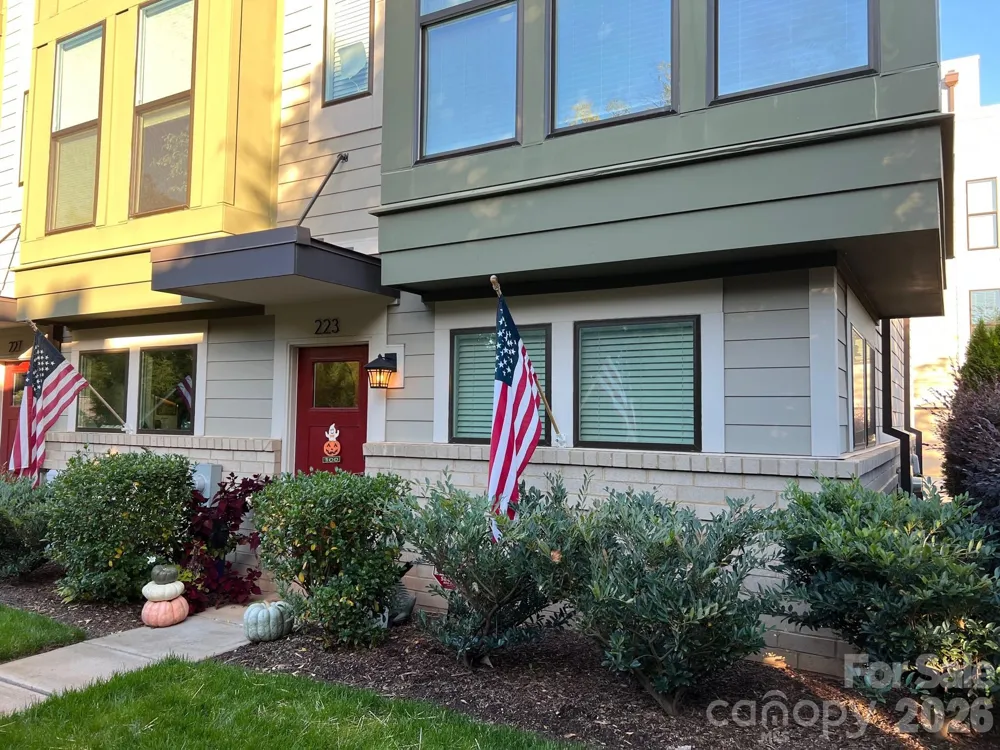 223 Uptown West Drive Charlotte, NC 28208