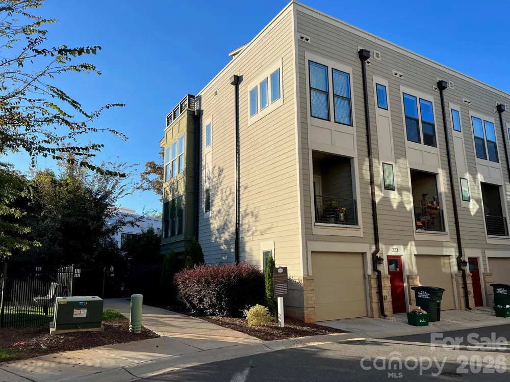 223 Uptown West Drive Charlotte, NC 28208
