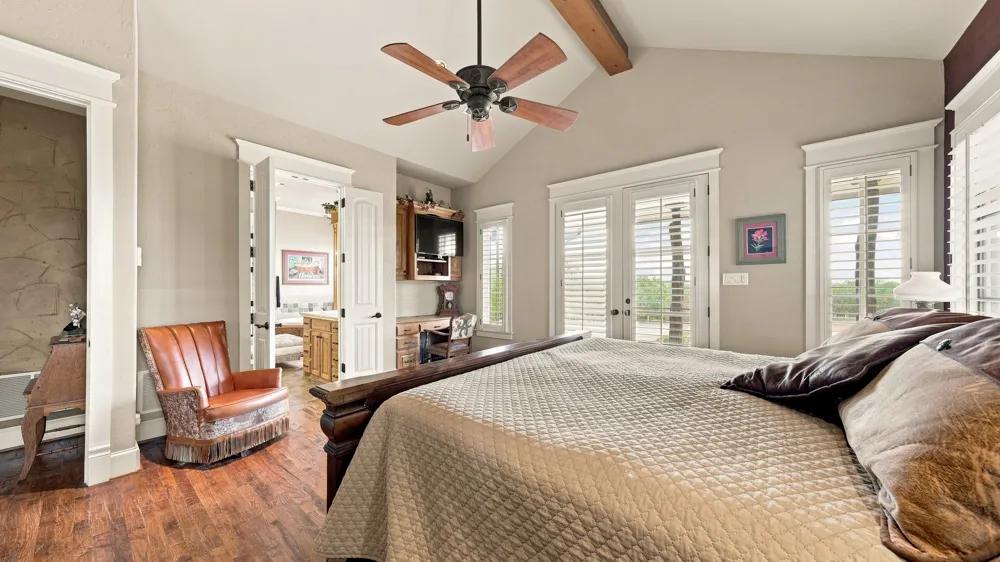 11918 Riek Road #! Krum, TX 76249