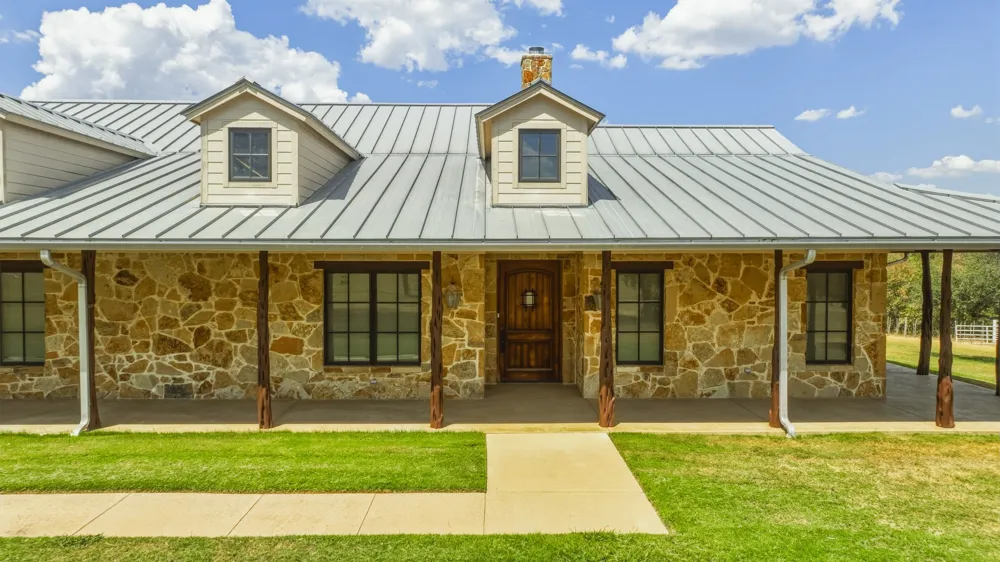 11918 Riek Road #! Krum, TX 76249