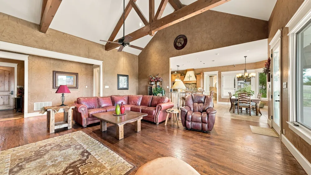 11918 Riek Road #! Krum, TX 76249