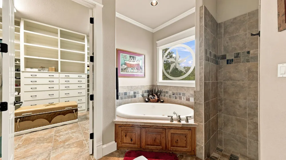 11918 Riek Road #! Krum, TX 76249