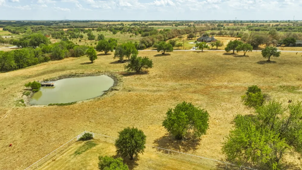 11918 Riek Road #! Krum, TX 76249