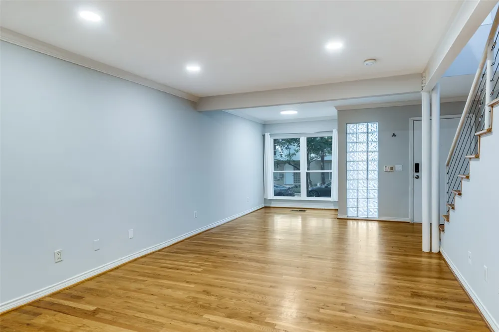4122 Travis Street #13 Dallas, TX 75204