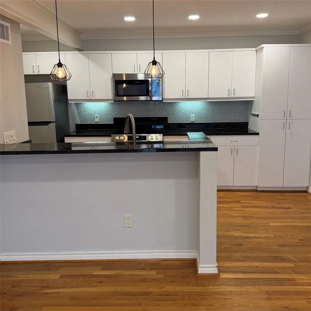4122 Travis Street #13 Dallas, TX 75204