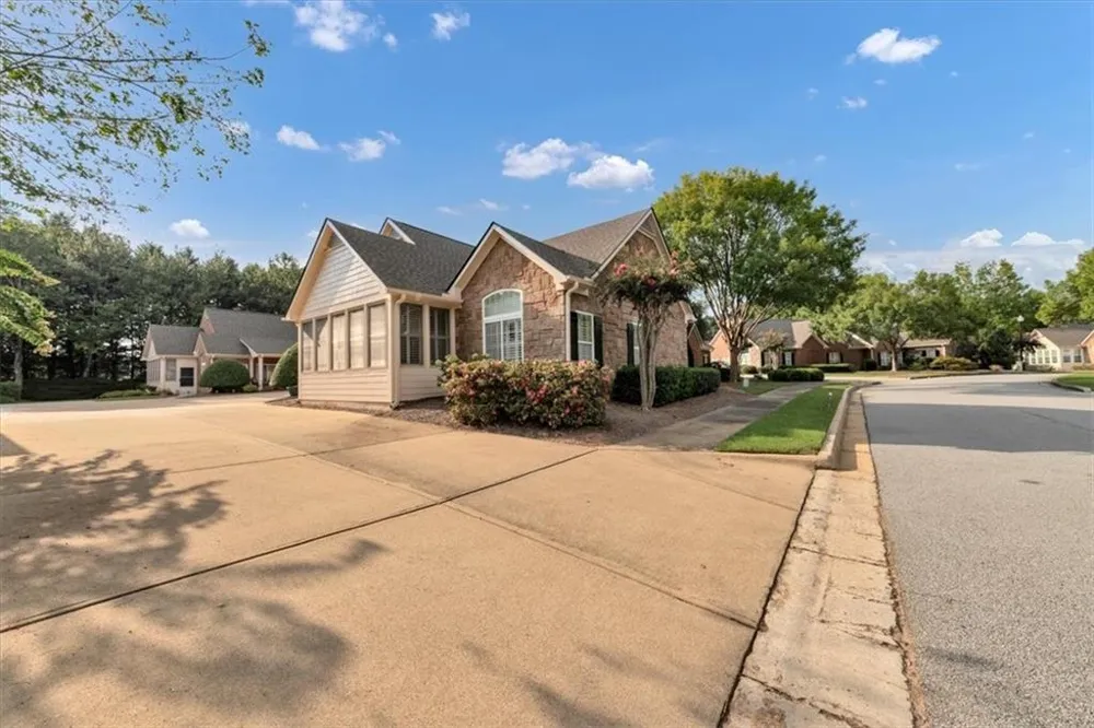 1001 Haven Circle Douglasville, GA 30135