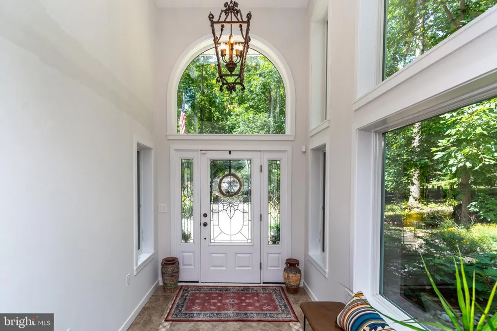 102 LINDBERGH ROAD Hopewell, NJ 08525
