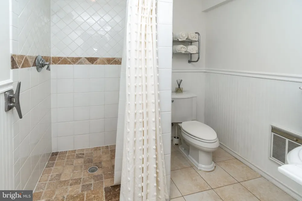 102 LINDBERGH ROAD Hopewell, NJ 08525