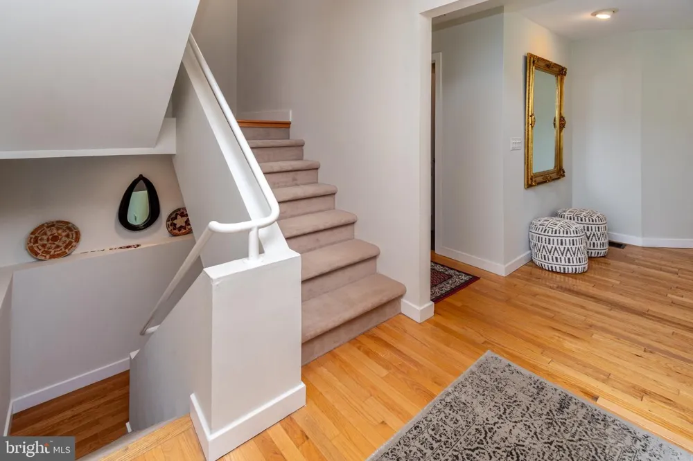 102 LINDBERGH ROAD Hopewell, NJ 08525