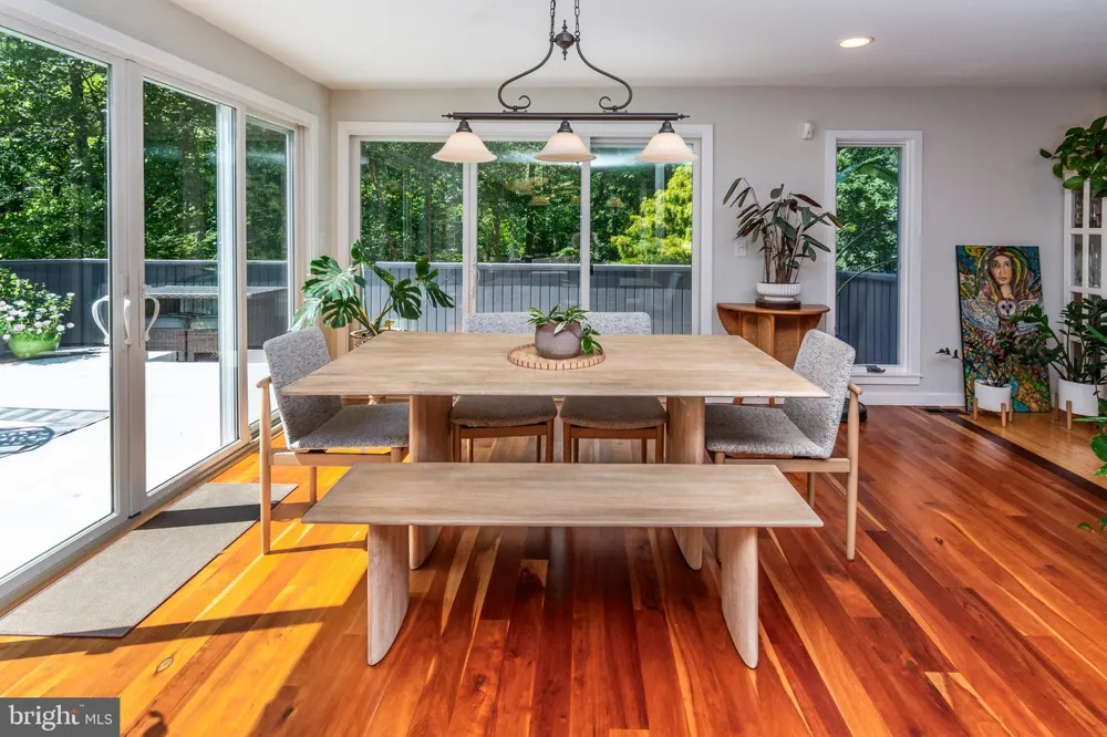 102 LINDBERGH ROAD Hopewell, NJ 08525
