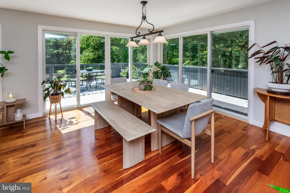 102 LINDBERGH ROAD Hopewell, NJ 08525