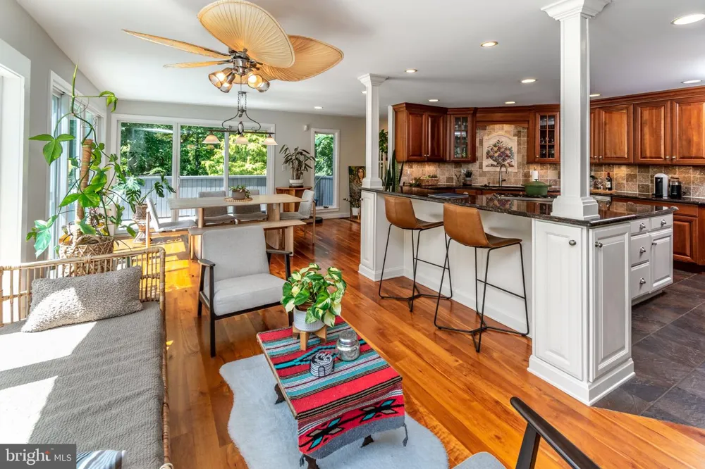 102 LINDBERGH ROAD Hopewell, NJ 08525