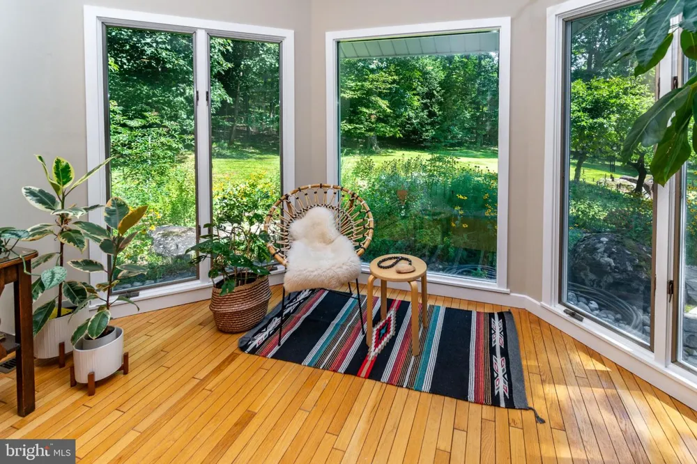 102 LINDBERGH ROAD Hopewell, NJ 08525