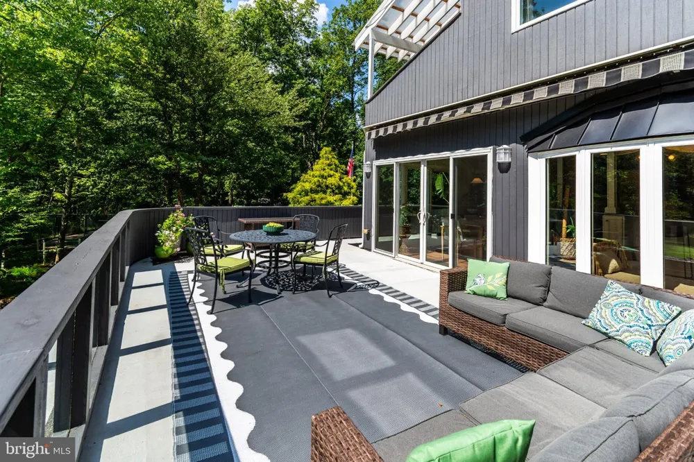 102 LINDBERGH ROAD Hopewell, NJ 08525