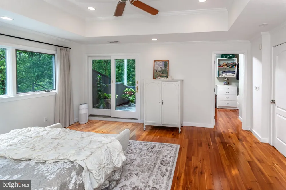 102 LINDBERGH ROAD Hopewell, NJ 08525
