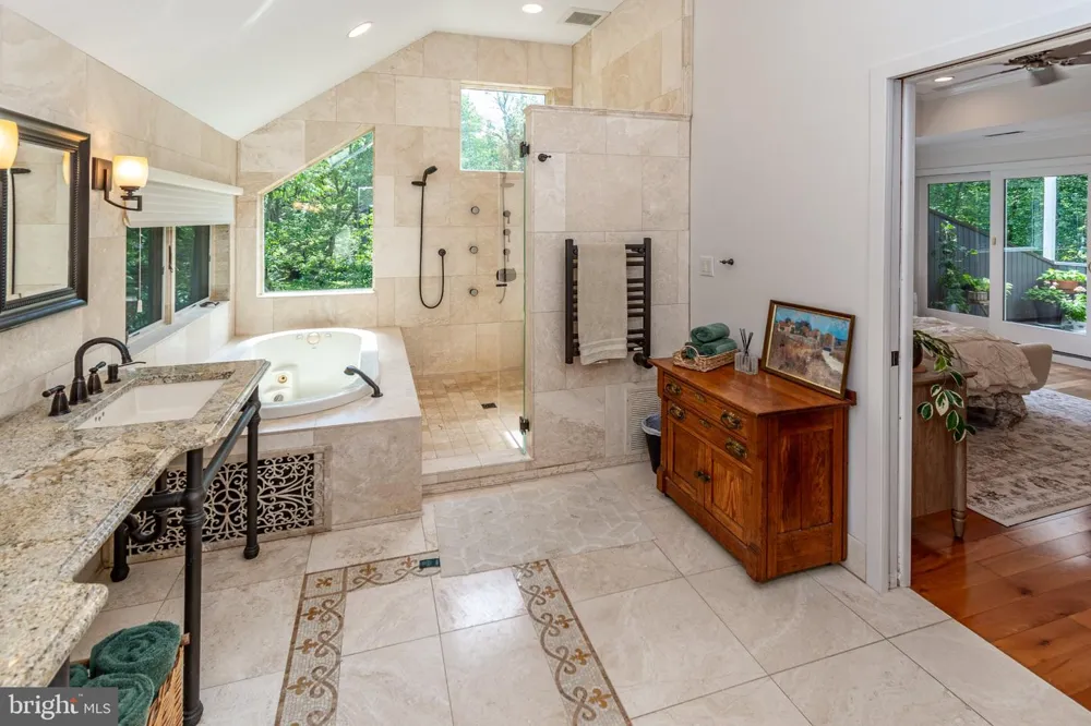 102 LINDBERGH ROAD Hopewell, NJ 08525