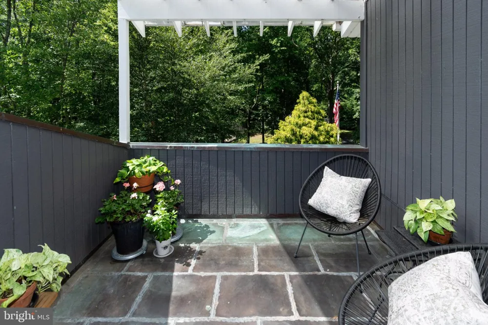 102 LINDBERGH ROAD Hopewell, NJ 08525