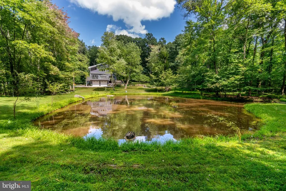 102 LINDBERGH ROAD Hopewell, NJ 08525