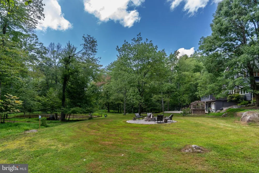 102 LINDBERGH ROAD Hopewell, NJ 08525