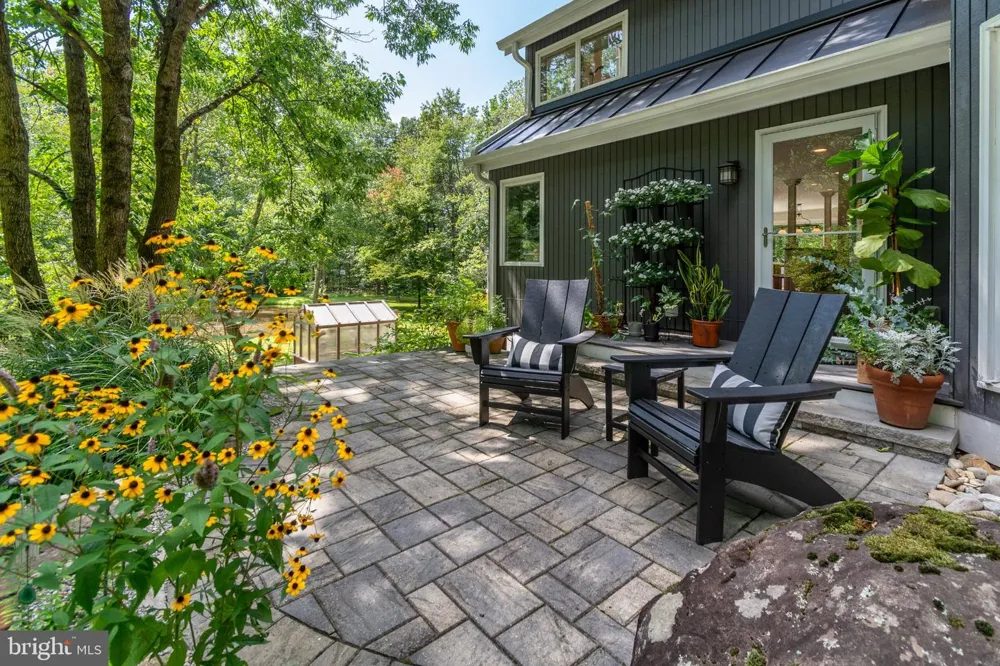 102 LINDBERGH ROAD Hopewell, NJ 08525
