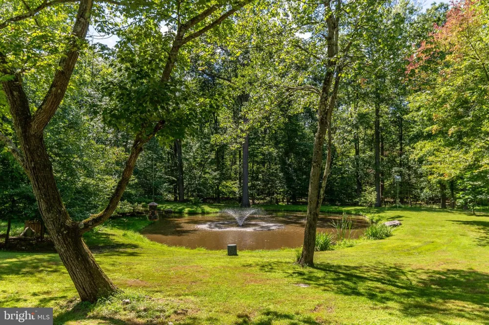 102 LINDBERGH ROAD Hopewell, NJ 08525