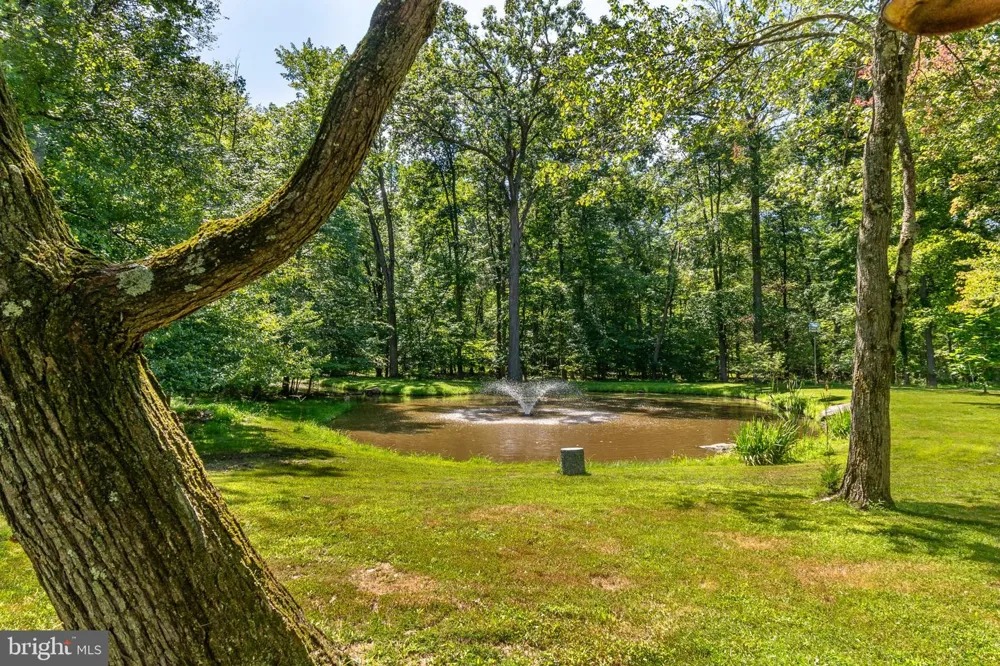102 LINDBERGH ROAD Hopewell, NJ 08525