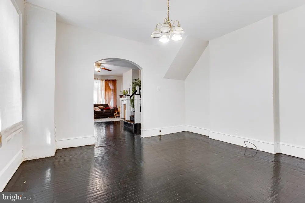 5636 CEDAR AVENUE Philadelphia, PA 19143