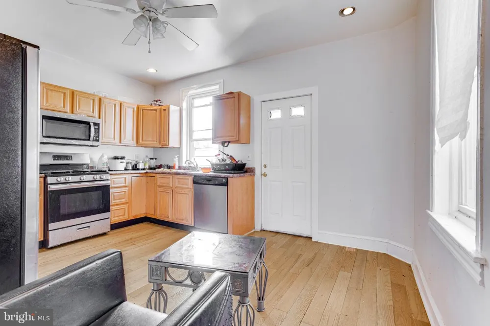 5636 CEDAR AVENUE Philadelphia, PA 19143