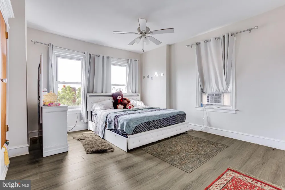 5636 CEDAR AVENUE Philadelphia, PA 19143